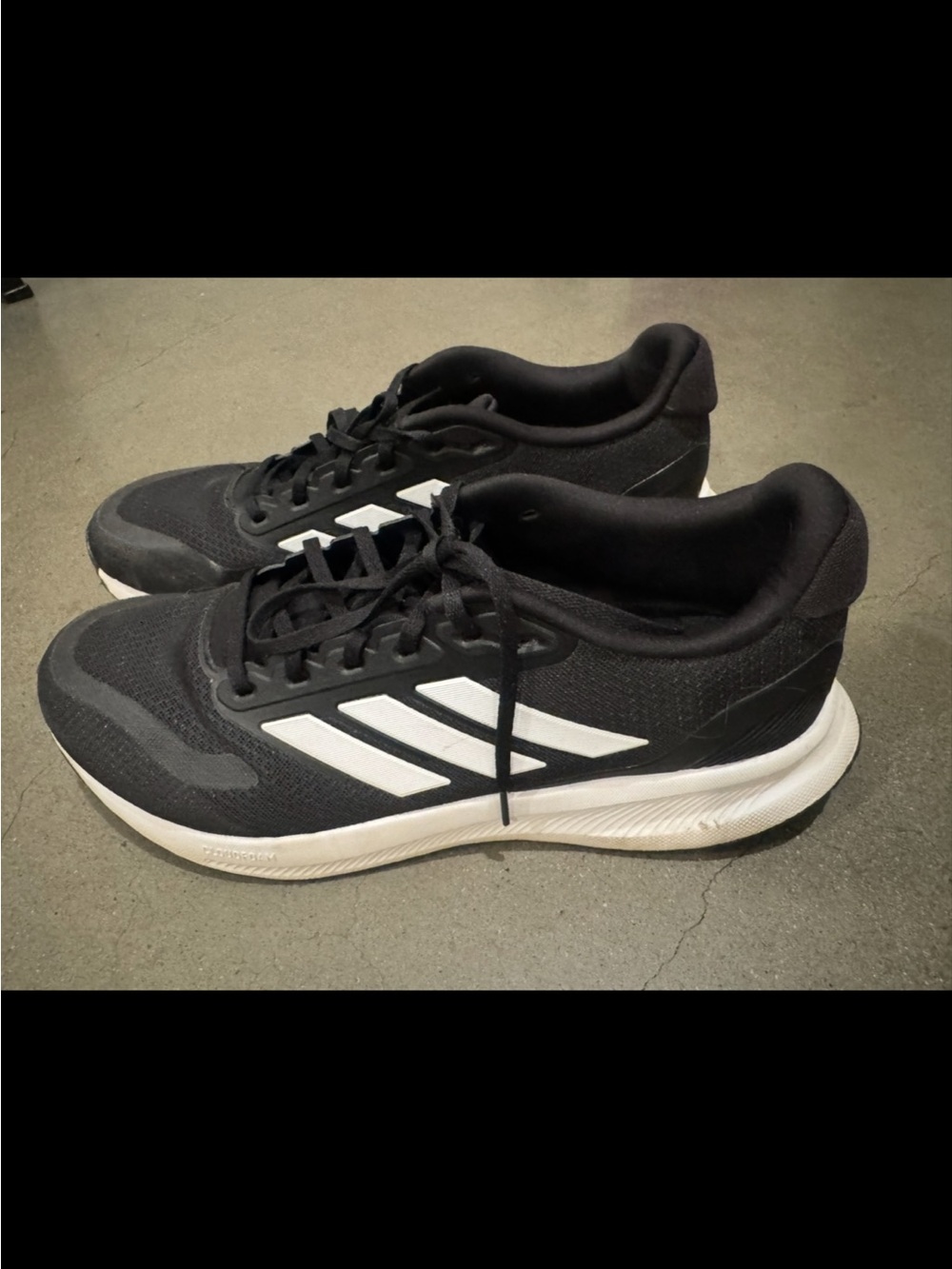 Men’s Black Adidas Sneakers
